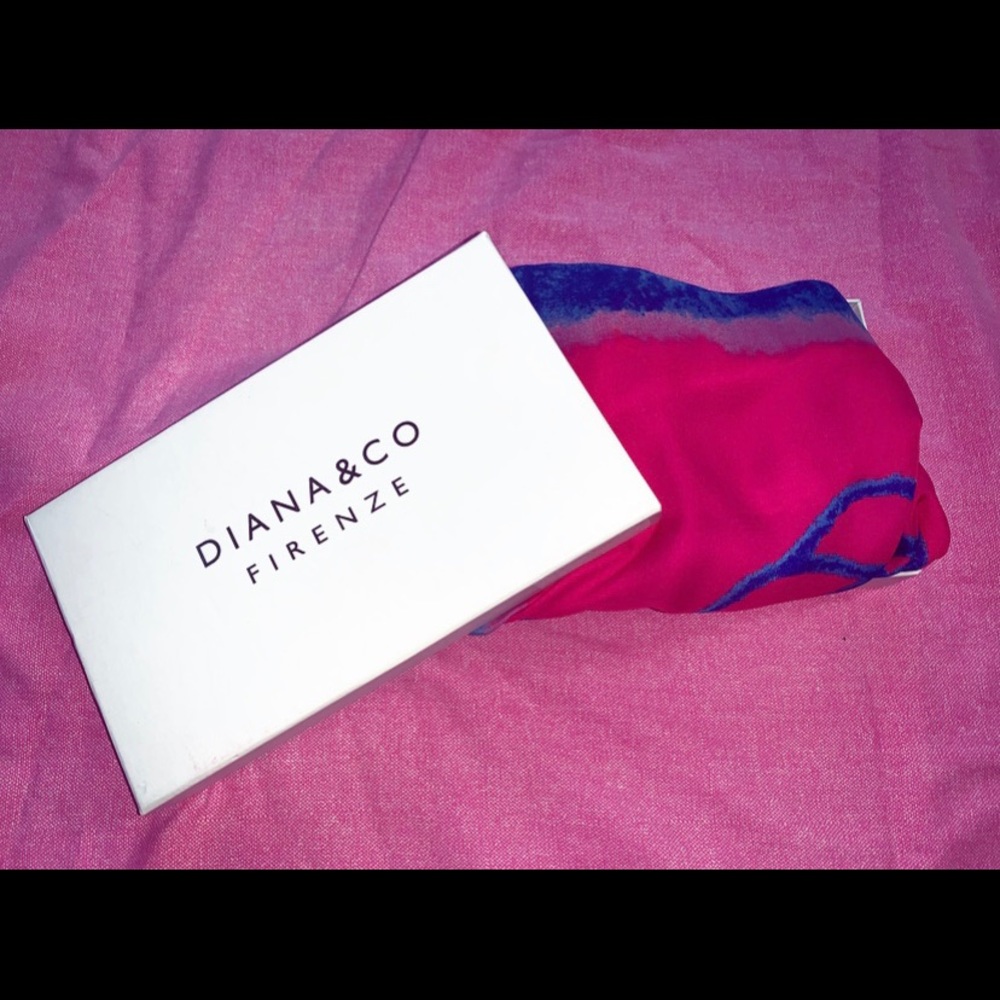 Diana & Co fashion scarf